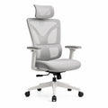 Silla de oficina ergonómica de malla gris con reposacabezas